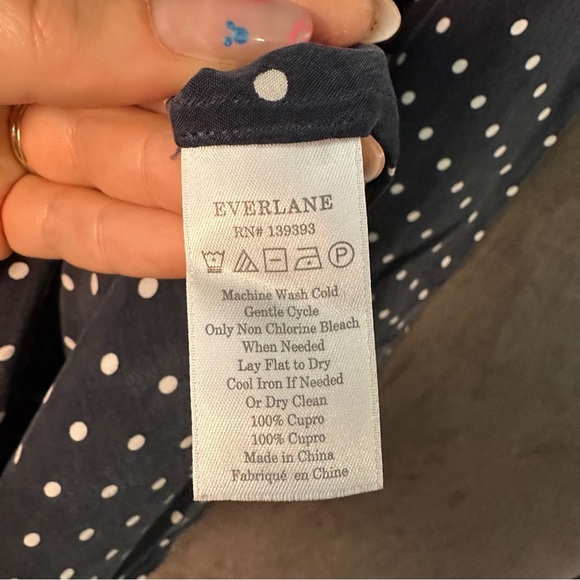 Everlane Polka Dot Dress Navy/White (4) Tie Waist Cupro, Preppy, Minimalist - Picture 11 of 14